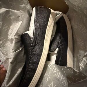 Johnston Murphy Men's Black Leather Slip-On Sneakers- size 10